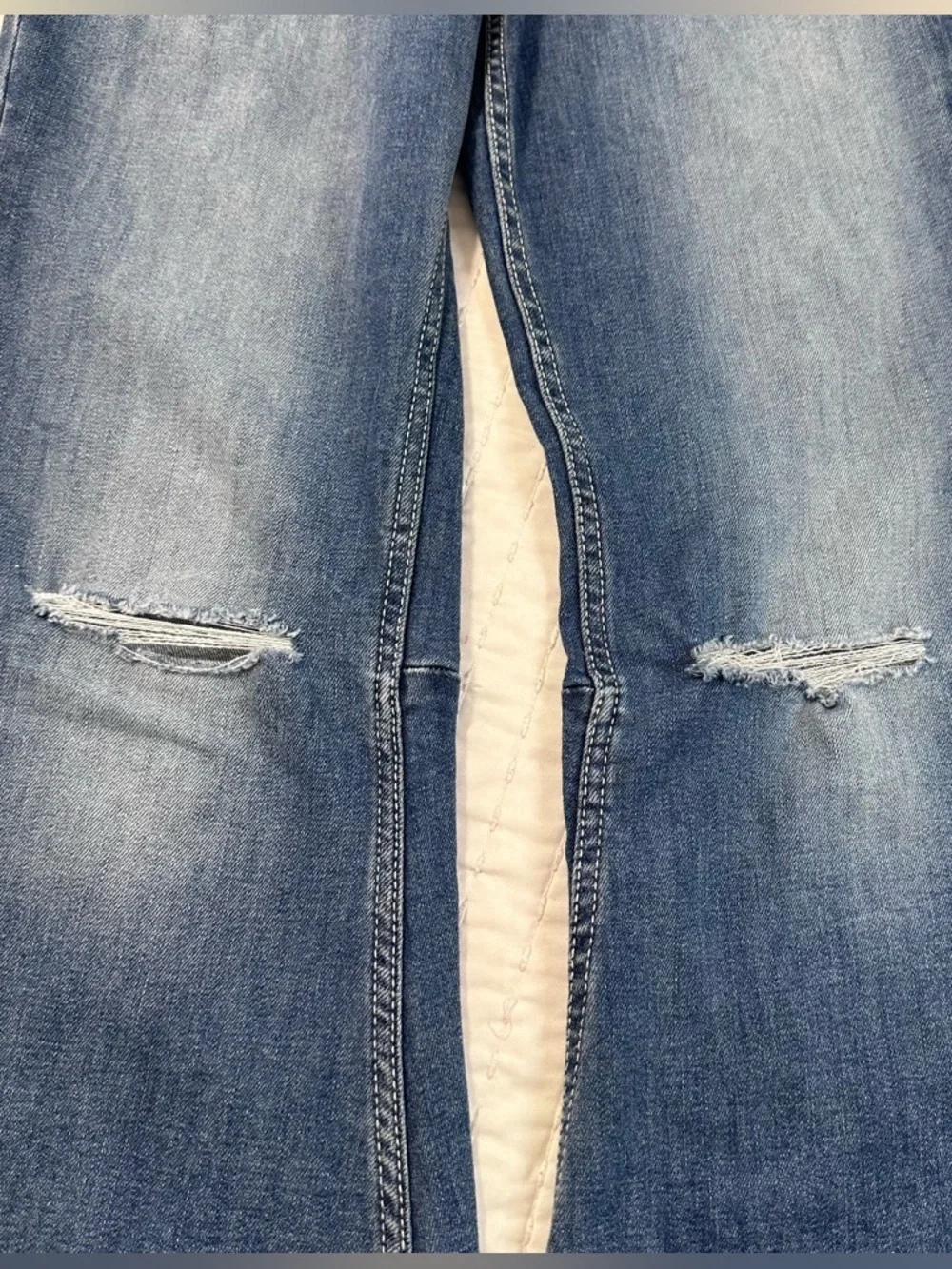 Shyanne Medium Wash Blue Flare Ripped Style Jeans Stretchy Comfortable W28X36L - Picture 8 of 16